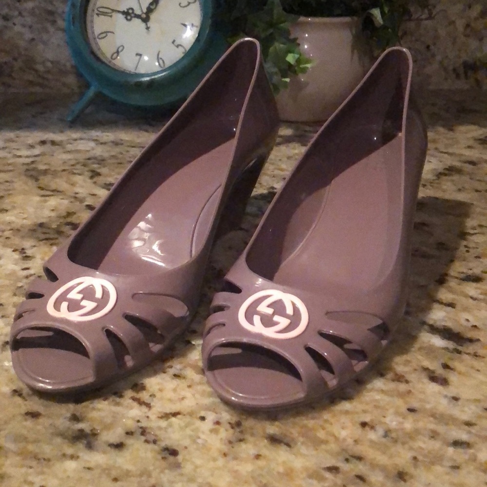 Gucci rubber wedges 100% Authentic